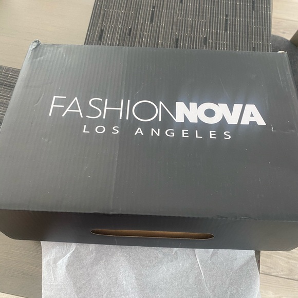 Fashion nova heels - Picture 4 of 4